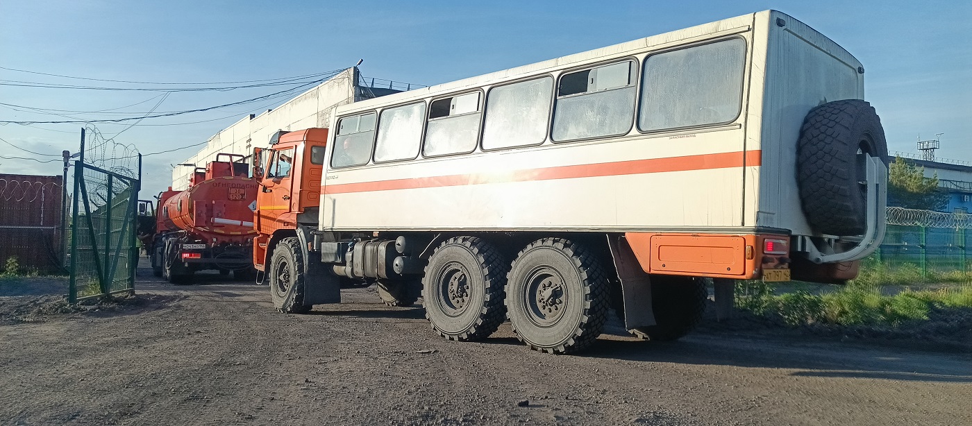 Вахтовые перевозки сотрудников автобусами и спецтехникой в Тульской области