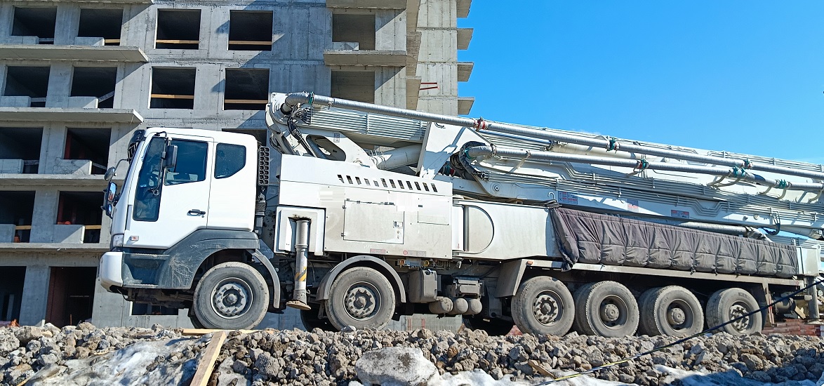 Услуги и заказ бетононасосов для заливки бетона в Куркино